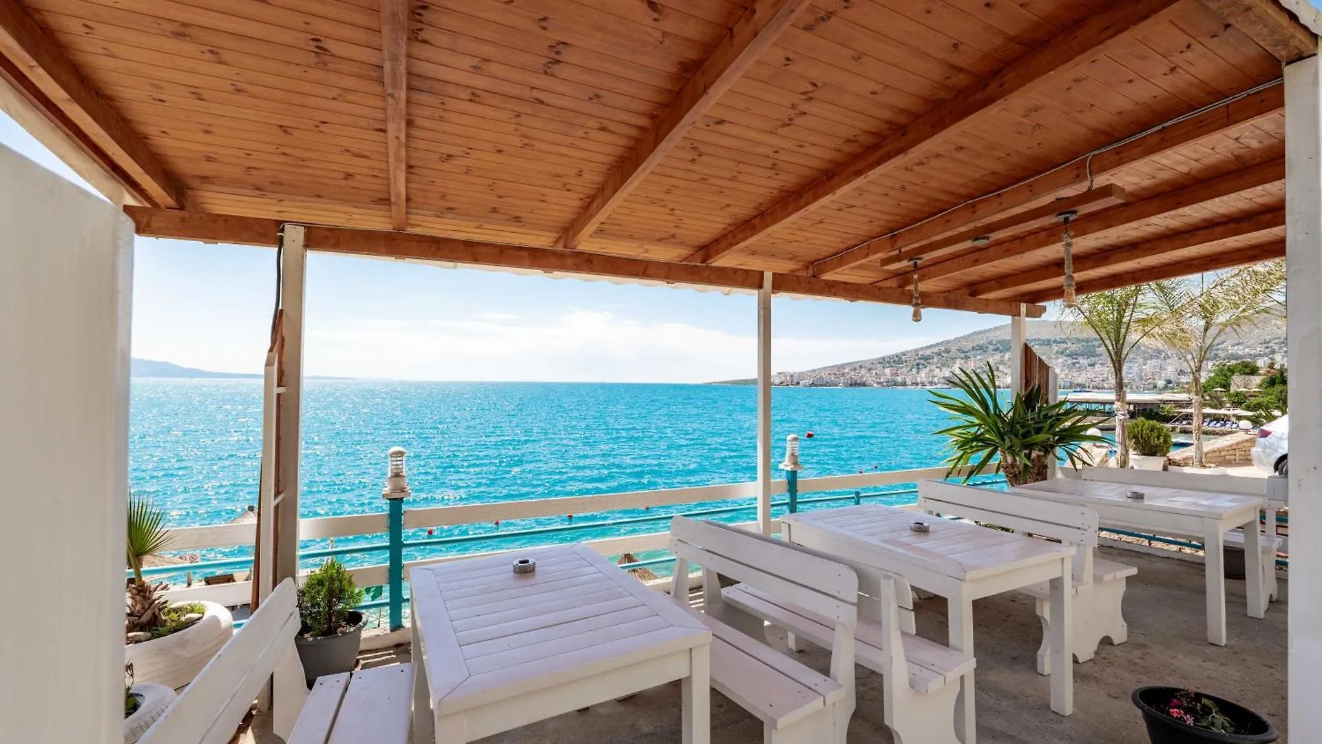 Blue Bay Hotel Sarandë