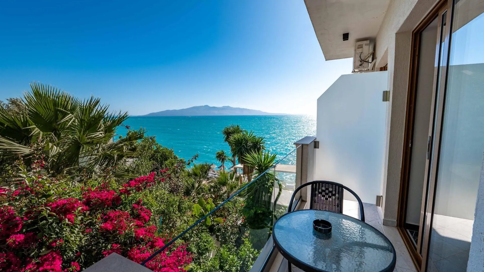 Blue Bay Hotel Sarandë