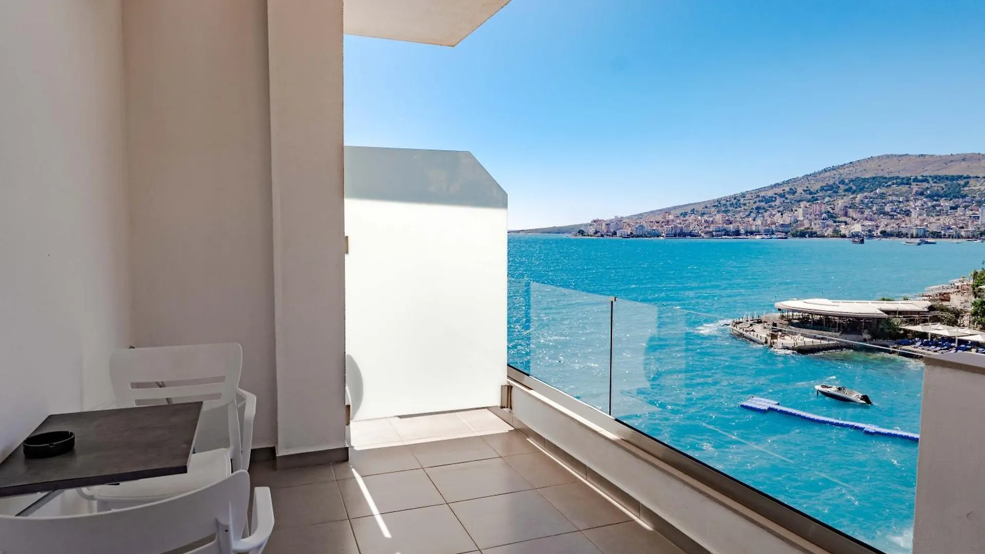 Blue Bay Hotel Sarandë