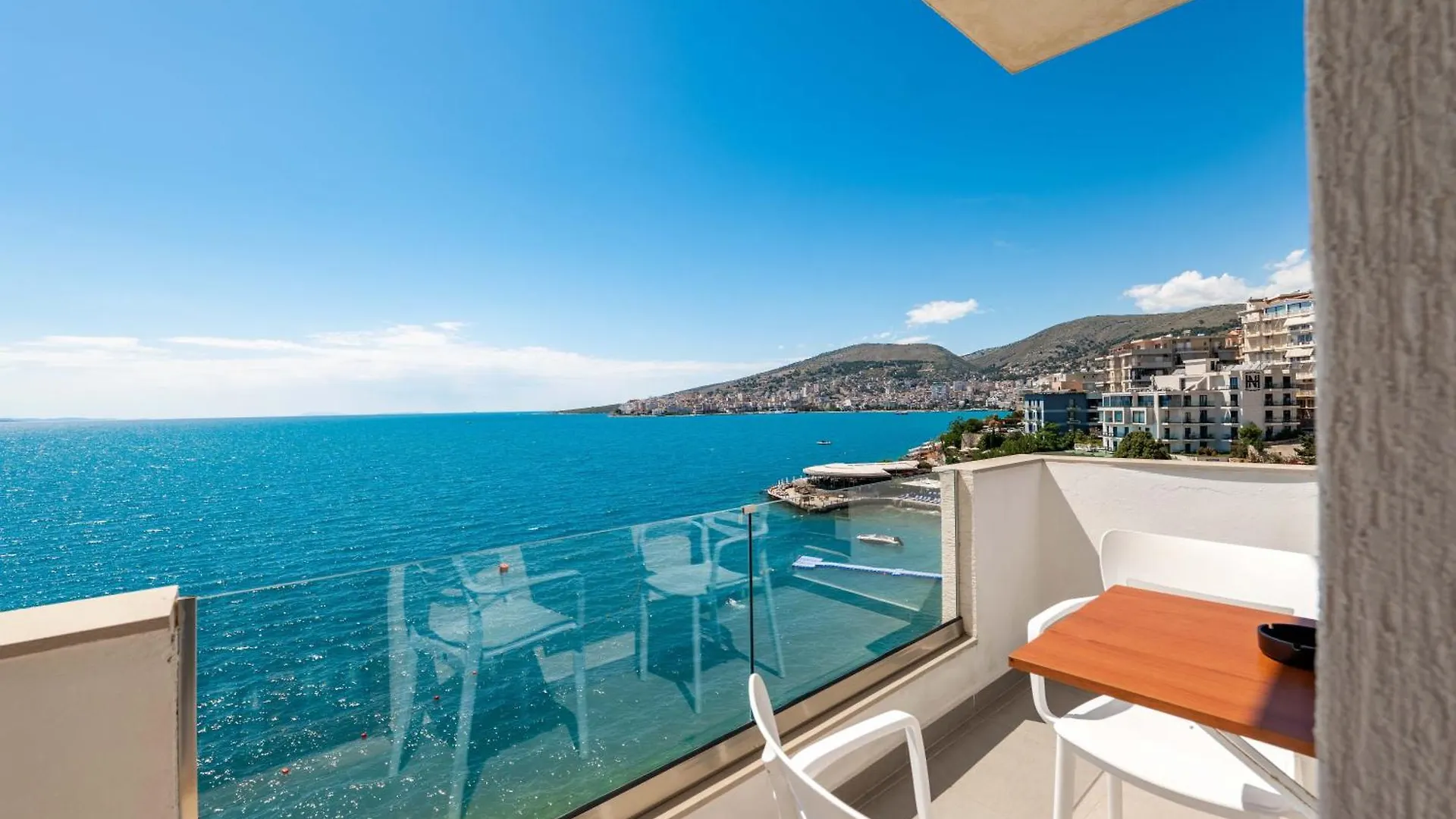 Blue Bay Hotel Sarandë