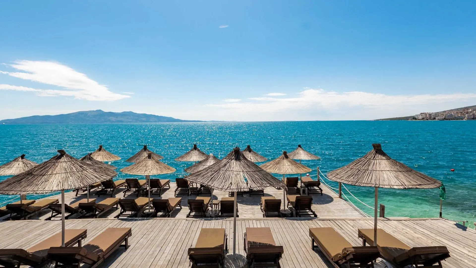 Blue Bay Hotel Sarandë 4*,