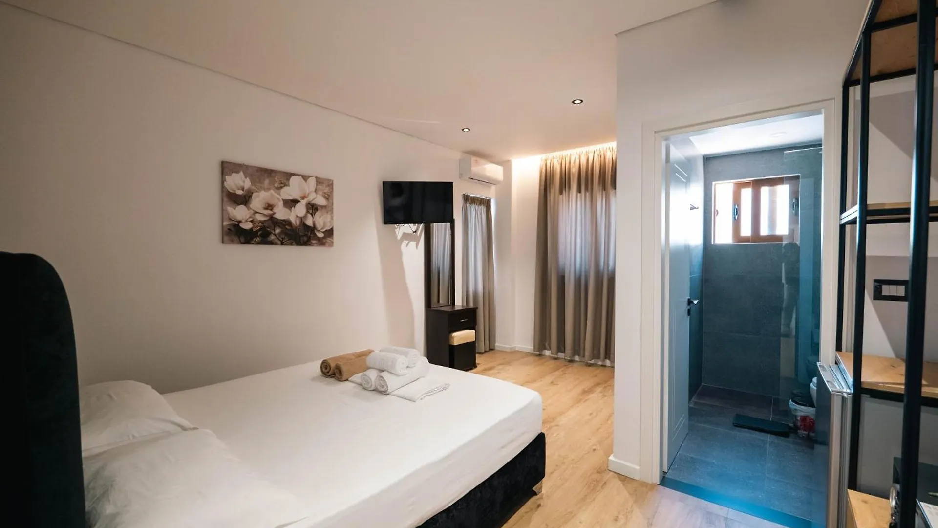 Blue Bay Hotel Sarandë