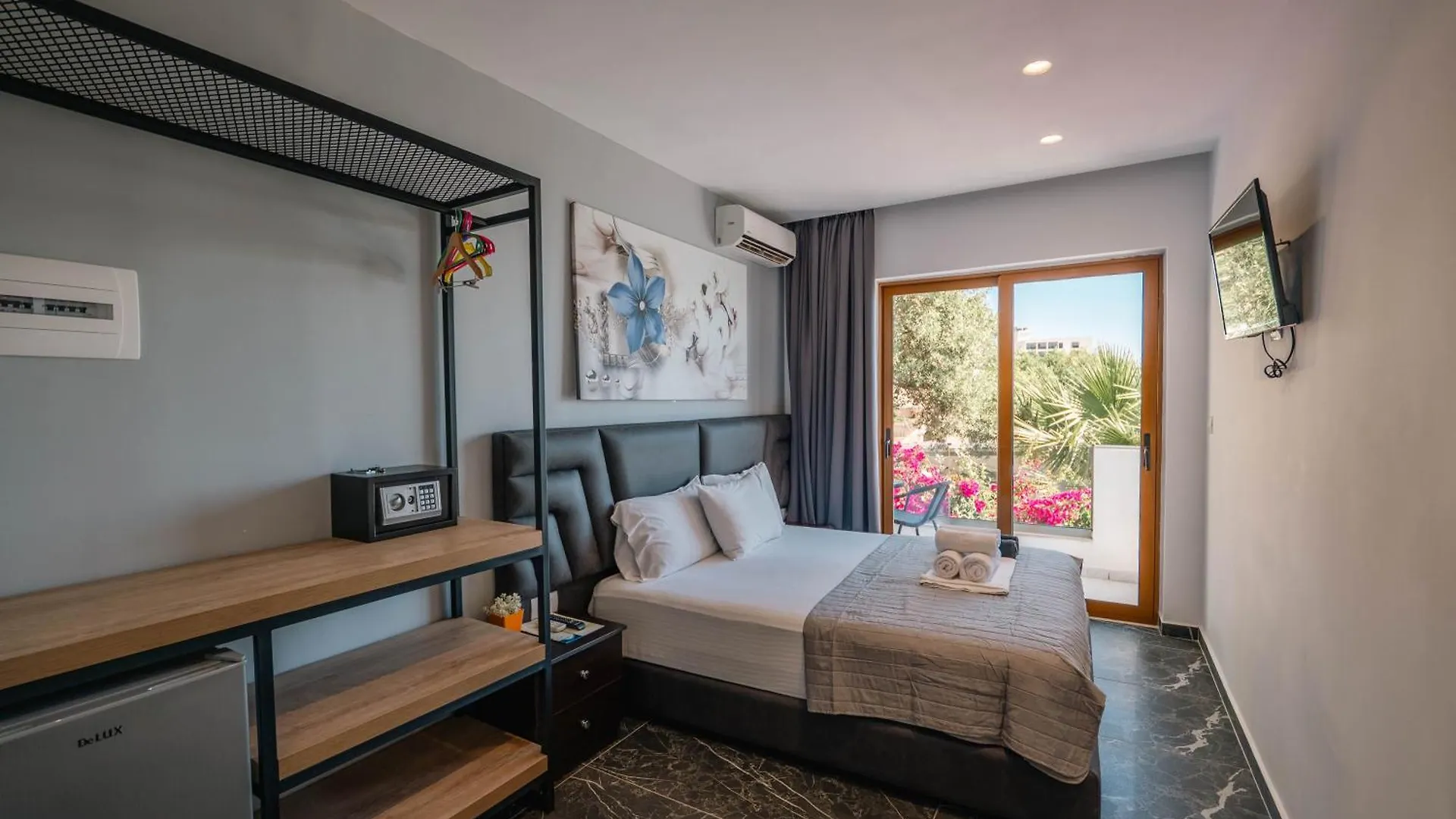 Blue Bay Hotel Sarandë