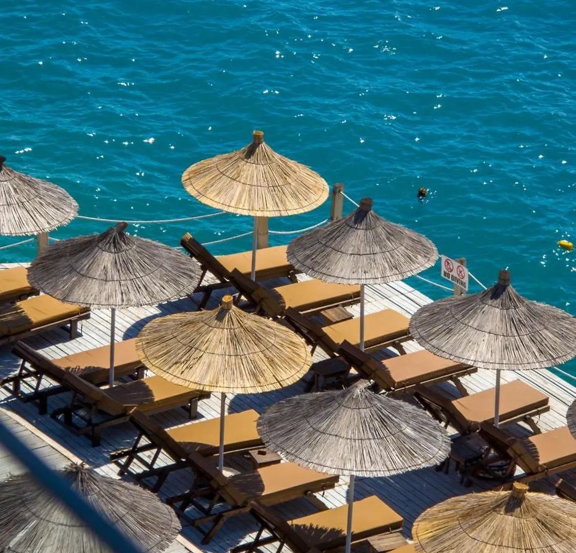 Blue Bay Hotel Sarandë Albánie