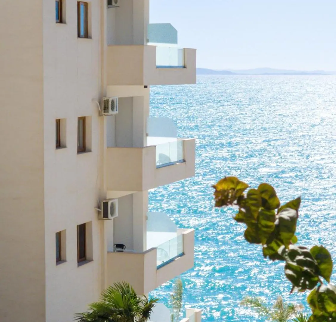 kontakty Blue Bay Hotel