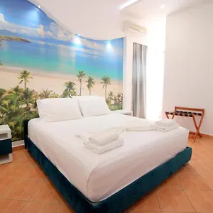 Hotel Oskar, Saranda