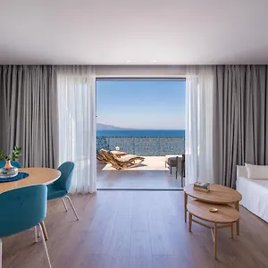 Glow Boutique & **** Sarandë
