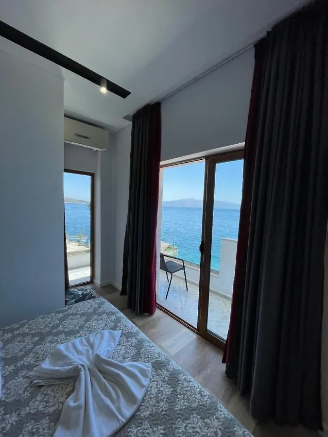Blue Bay Hotel Sarande 4*,