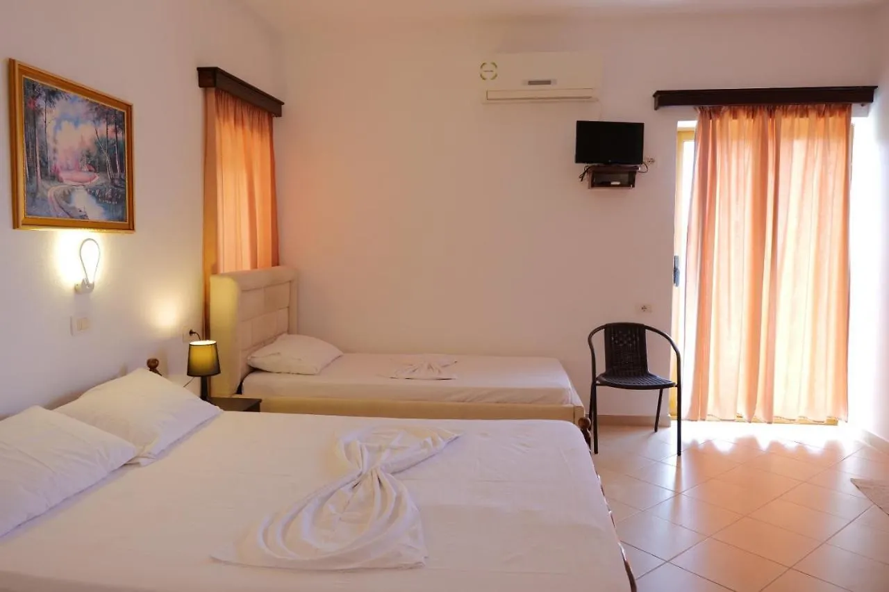 Blue Bay Hotel Sarande 4*,